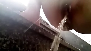 Cute korean comprehensive pee bit the brush muted pussy